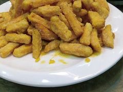 -老码头黑皮肘子锅包肉(赣水路店)