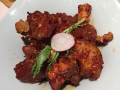 香烤飘香猪蹄-雀蓝川菜(奥体广场店)