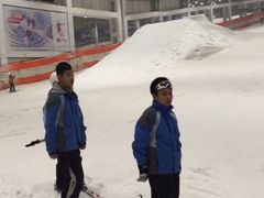 -乔波室内滑雪场