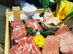 -铭牛烧肉·和牛海鲜自助(高新月牙湖店)