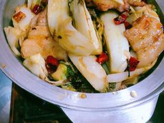-东来菜馆•手抓海鲜家常菜•海鲜锅贴(鸽子窝店)