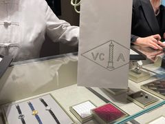 -梵克雅宝(国贸商城店)