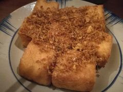 -Cục Gạch Quán