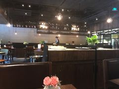 -Carbon莫卡哆·意大利复古集市餐厅(杭州大厦店)