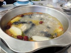 -光头药膳鸡(莱茵小镇店)