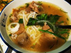 -美奈小馆·越南料理(中航城君尚购物中心店)