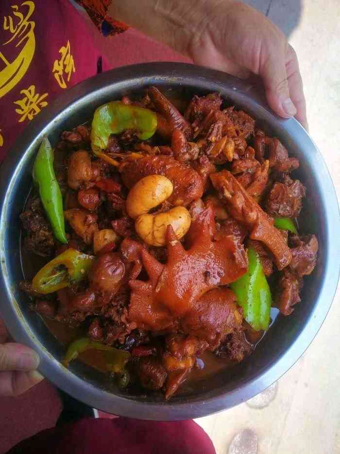 老街坊劈柴院(济南总店)-"这家店也就去一次吧 团购费炒鸡138一份.