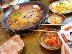 -黄潇洒老火锅(九眼桥宏济巷店)