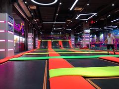 -酷跳蹦床主题公园(万胜广场店)