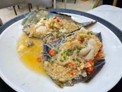 -覃记海鲜美食餐厅