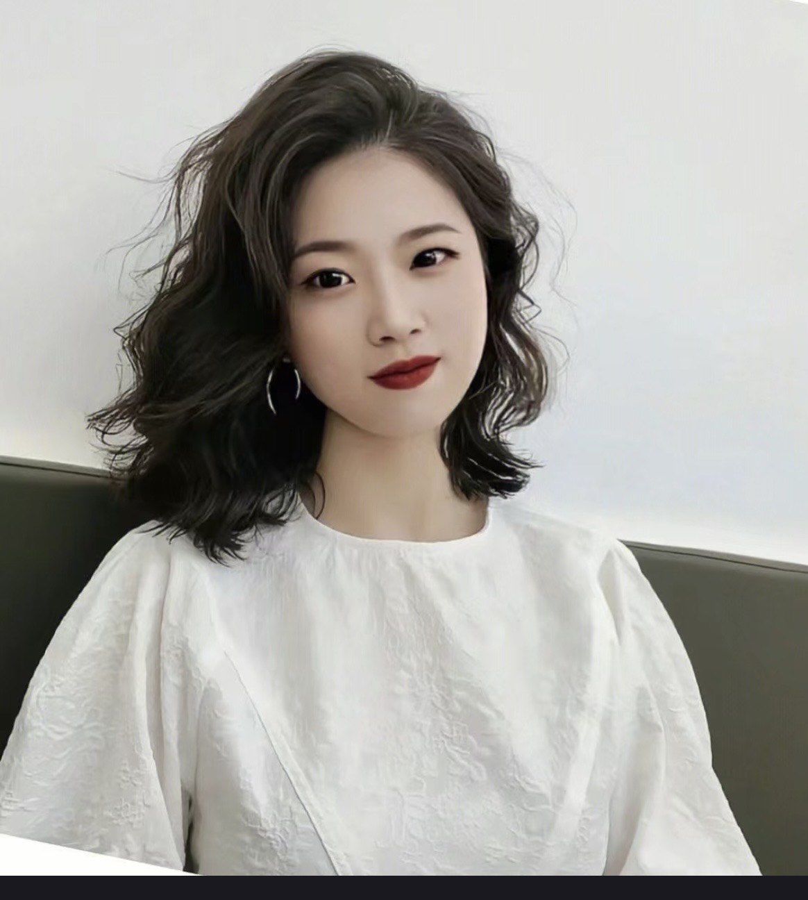 今年流行小清新短卷发发型图片