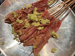 -何妹湿辣牛肉·粤式烧烤砂煲(桂雅路店)