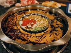 鸳鸯锅-邓莽子老火锅(中兴路总店)