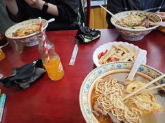 -金杨拉面王小吃面馆·牛三宝面·红烧牛肉粉