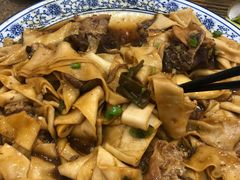 -壹阁胡羊焖饼(特色小吃街店)