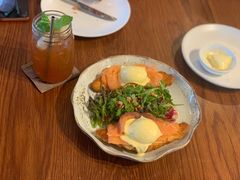 -ROAST coffee & eatery