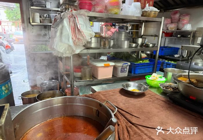 凤张螺蛳粉·爽口粉(跃进路总店)图片