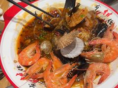 -锅老头铁锅炖•大锅蒸汽海鲜(韩乐坊店)