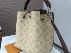 -聚云奢二手奢侈品黄金手表包包回收·中古店(三里屯总店)