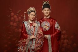 -乐派诗婚纱摄影