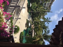 三亚亚龙湾华宇度假酒店(原三亚华宇皇冠假日酒)-三亚亚龙湾雅高美爵酒店