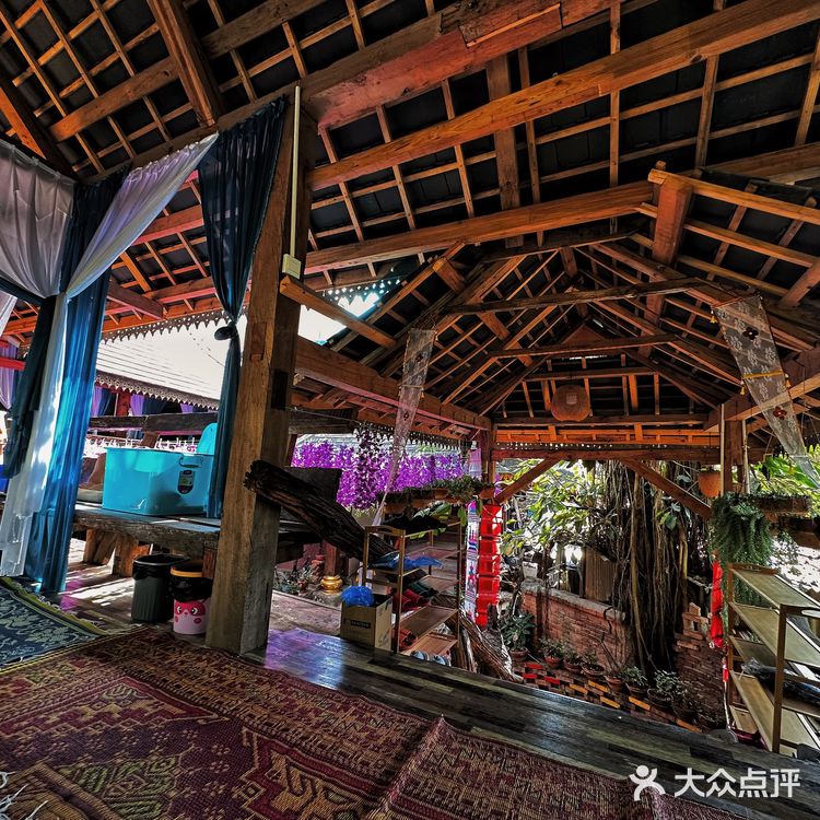 曼贺纳这家刚上线的凉拌店绝对会火:太舒服了