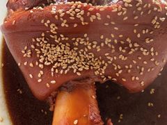 -巷子深菜馆·津门肘子(滨海店)