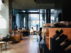 -星巴克(前滩世贸中心店)