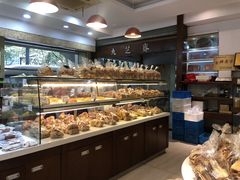 面包甜点陈列柜-九芝斋(解放路店)