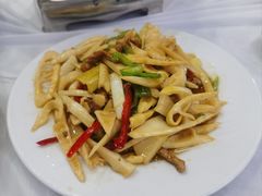 -万佛湖许老大铁锅鱼(黑金冠店)