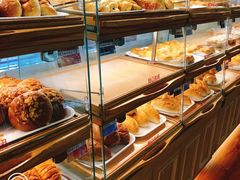 面包甜点陈列柜-新侨三宝乐面包店(崇文门店)