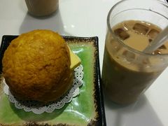 -新大咀港式茶餐厅(宝山万达店)
