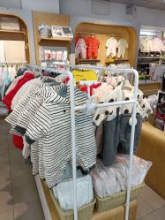 -爱婴室(上海大华路店)