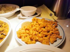 炸灯笼红虾仁-日丰园海肠水饺·老字号大连海鲜(和平广场店)