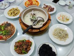 -天乐农家鱼头王(天目湖店)