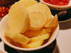 -老房老舍重庆火锅(假日城市店)