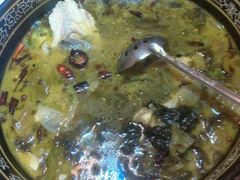 -严记小天府酸菜鱼(西四路店)