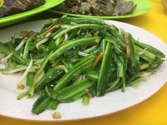 -明记烧鱼美味店