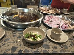 -肖肖酸萝卜鱼火锅(总店)