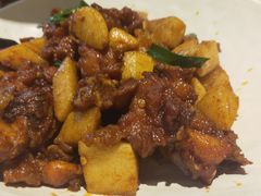 -隔壁老王·家常云南菜(花巷店)