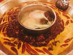 -山城年华老火锅(玉林店)