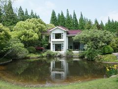 -上海怡沁园度假酒店