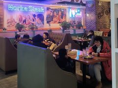 -豪客嘉族·麦尼顿西餐厅(乐福天下店)