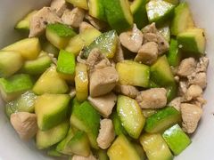 西葫芦炒鸡丁-华南理工大学-学2食堂