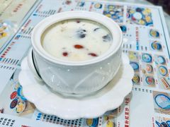-广信牛奶甜品世家(台东店)