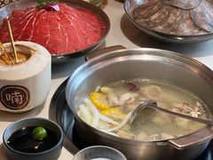-喃喃椰·糟粕醋·椰子鸡火锅(七堡花园店)