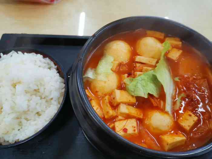 武汉商学院食堂-"校园简餐,方便卫生,吃得放心,价钱适中,.
