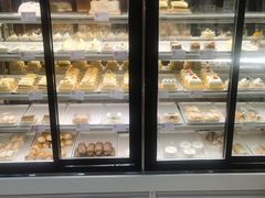 面包甜点陈列柜-凯司令(锦江乐园店)