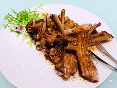 酱焗中式牛肋排-悦融琥珀·京鲁菜·海味珍品(西单店)