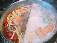 -湊湊火锅·茶憩(新中关购物中心店)